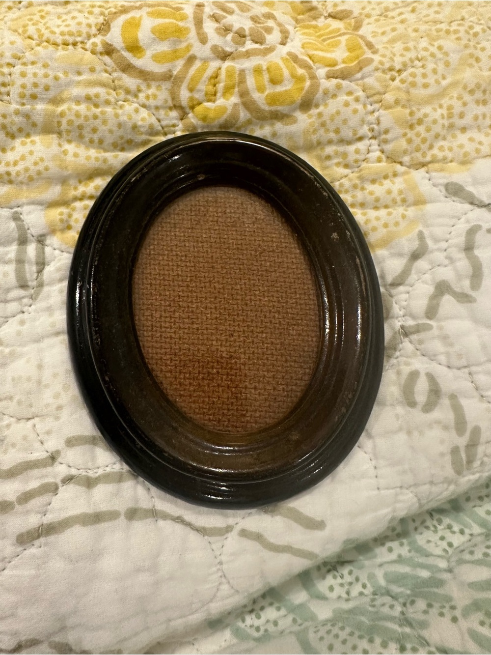 Vintage Oval Brown Faux Wood Frame with Brown Burlap Insert - Home Accent
